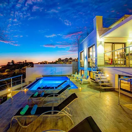 Luisa Seaview 4 Casasol