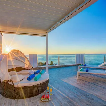 Luisa Seaview 4 Casasol
